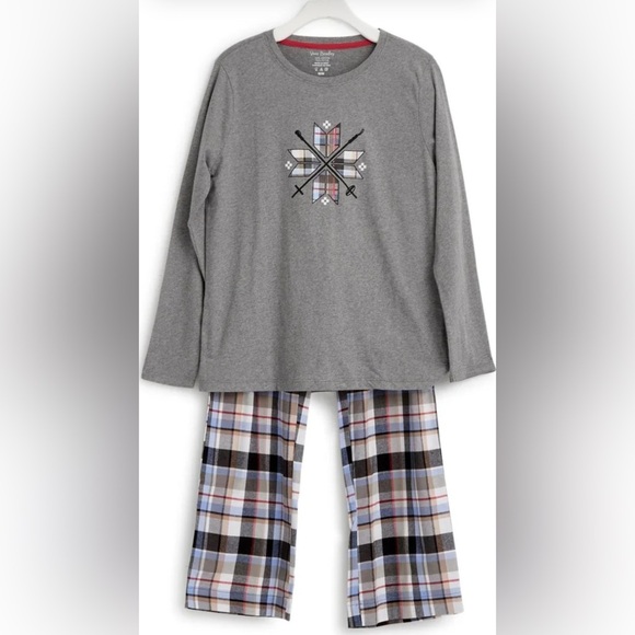 Vera Bradley Gray Pajama Set with Nordic Pattern - Picture 1 of 3